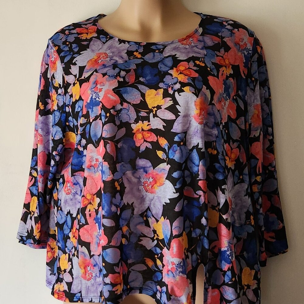 Ruby Rd. Woman top sz 3X purple floral lightweight EUC